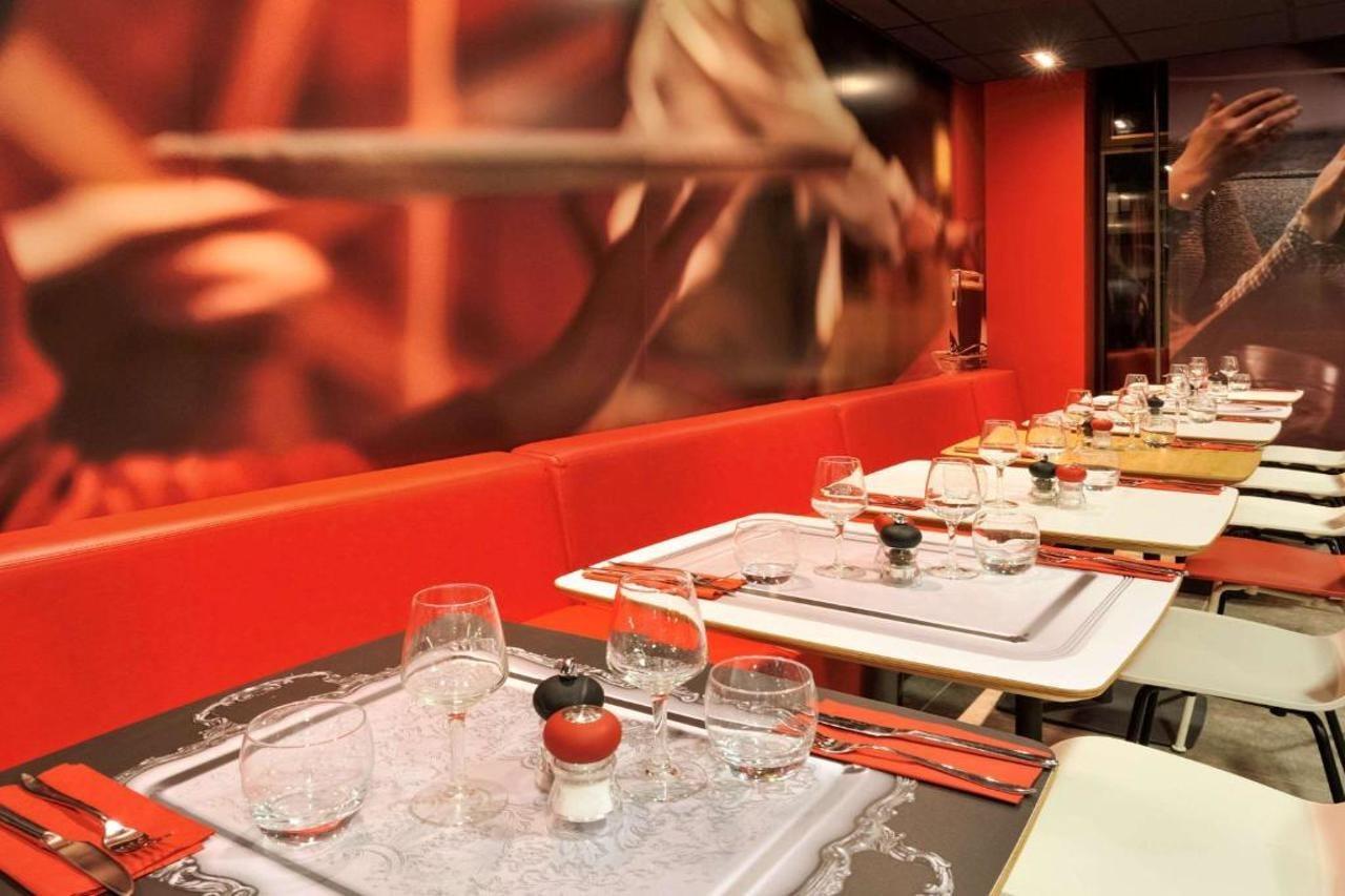 Отель Ibis Lille Centre Gares Экстерьер фото