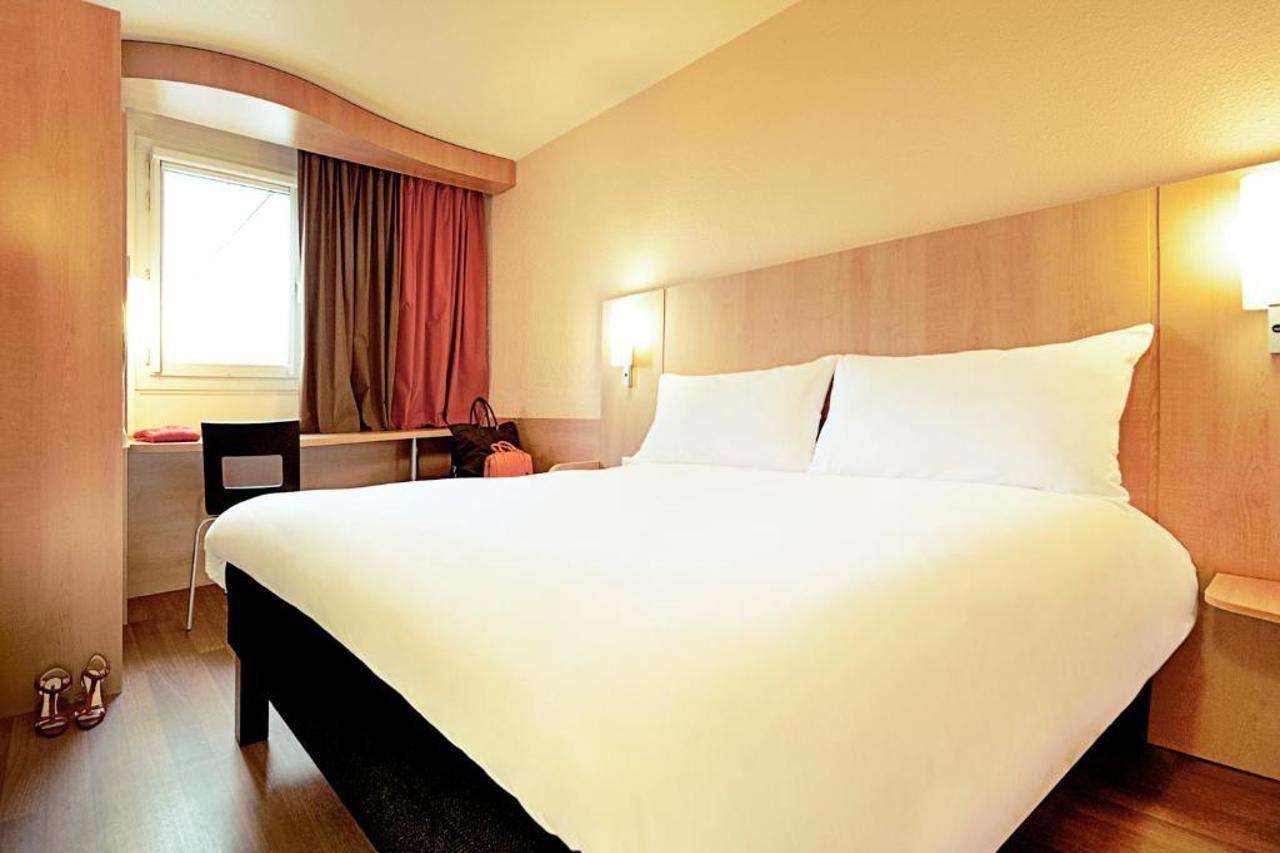 Отель Ibis Lille Centre Gares Экстерьер фото