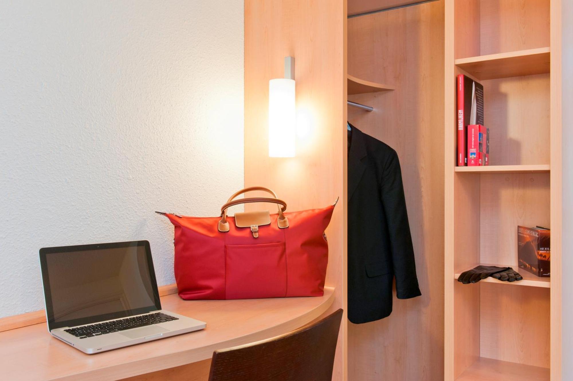 Отель Ibis Lille Centre Gares Номер фото