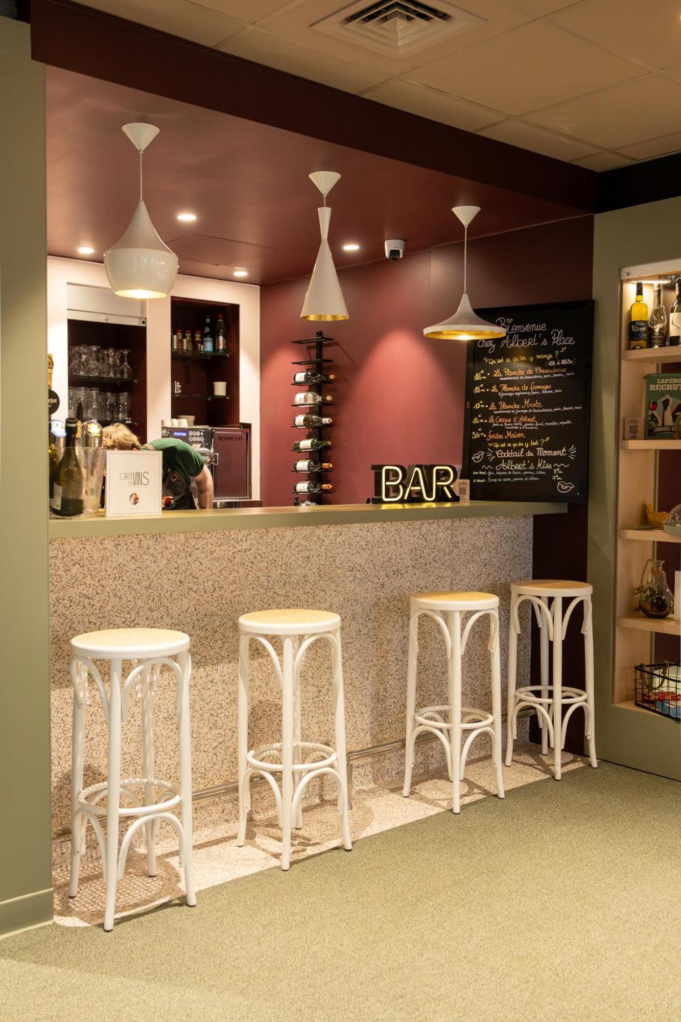 Отель Ibis Lille Centre Gares Экстерьер фото