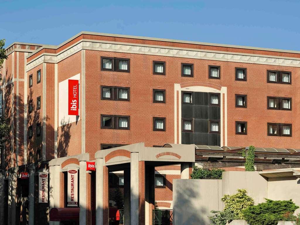 Отель Ibis Lille Centre Gares Экстерьер фото