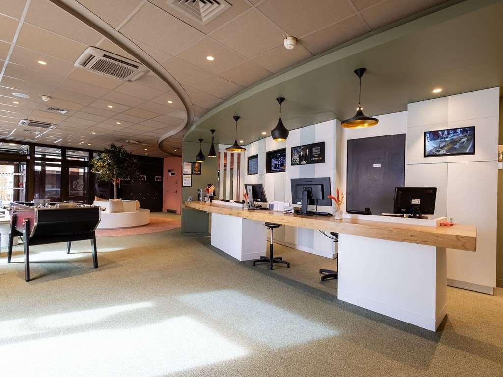 Отель Ibis Lille Centre Gares Экстерьер фото