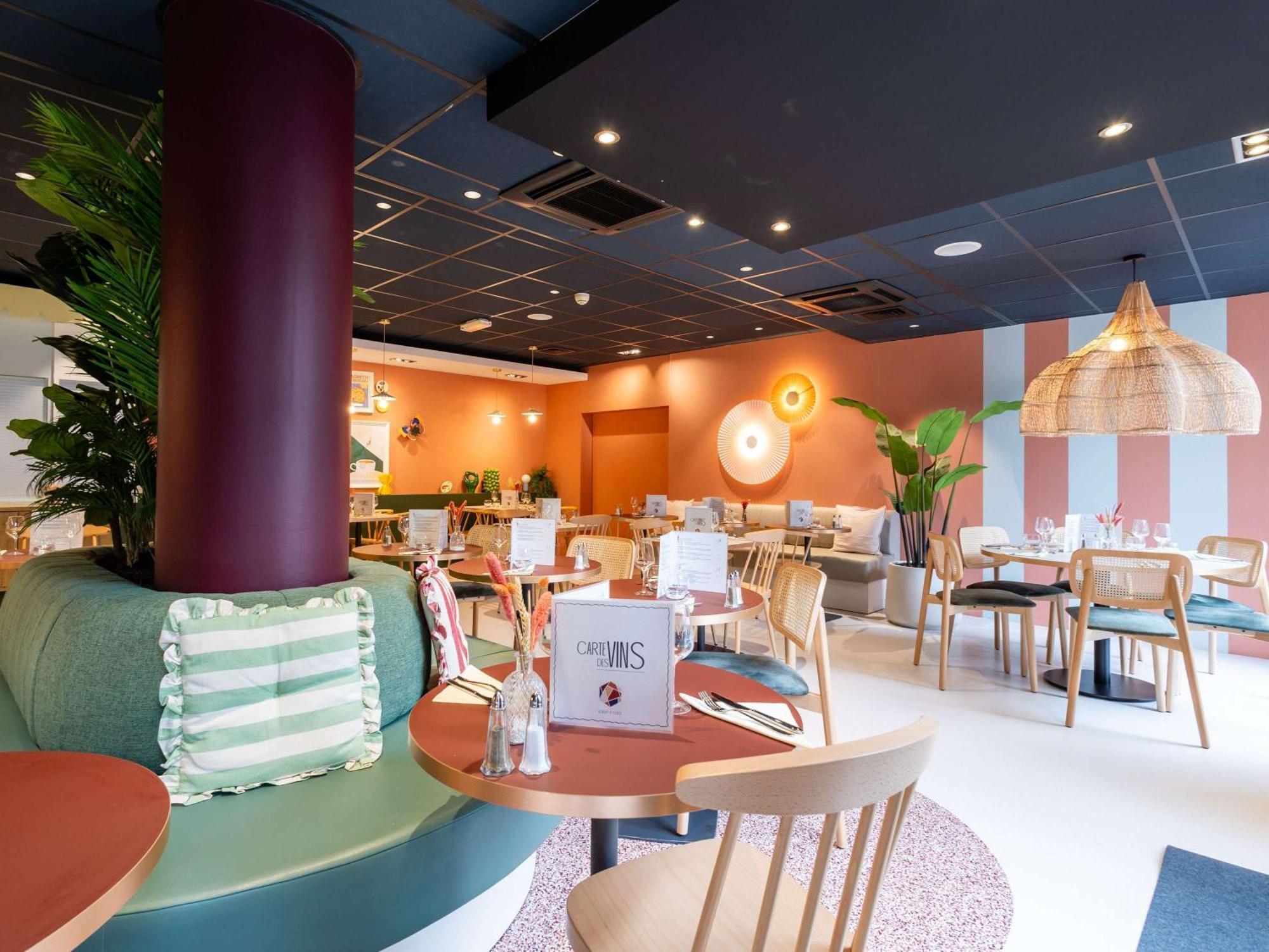 Отель Ibis Lille Centre Gares Экстерьер фото